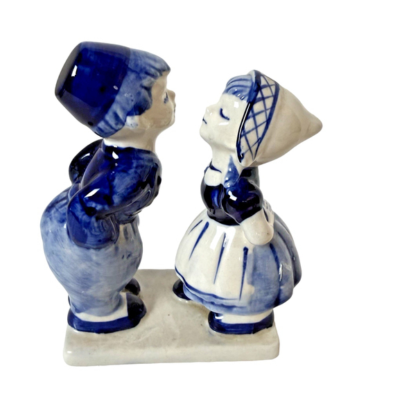 Vintage Delft Blue Holland Porcelain Dutch Kissing Boy & Girl Handpainted - Picture 2 of 7